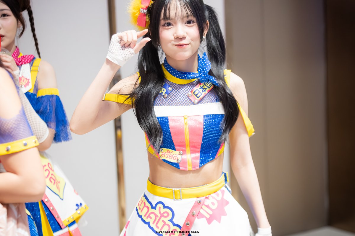 886 - Phoenixcz tweet media