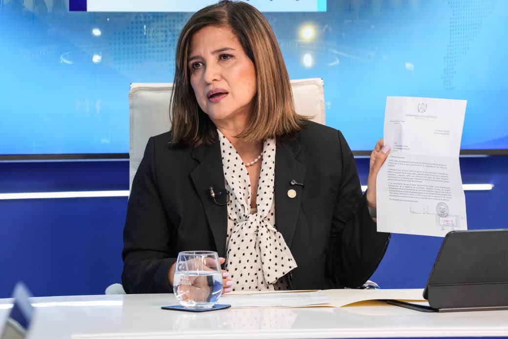 Karin Herrera tweet media