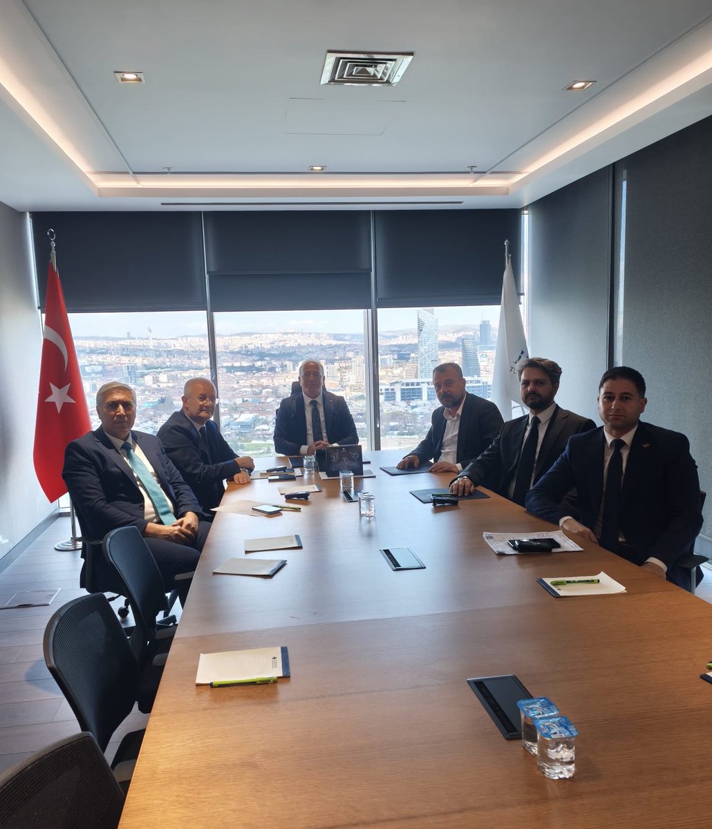 2026 yılı Kurum İdari Kurulu toplantısı sonucu elde edilen kazanımlarda emeği geçen tüm kurum yöneticilerimize teşekkür ediyor; alınan kararın tüm çalışma arkadaşlarımıza hayırlı ve yeni kazanımlarımıza vesile olmasını diliyoruz.