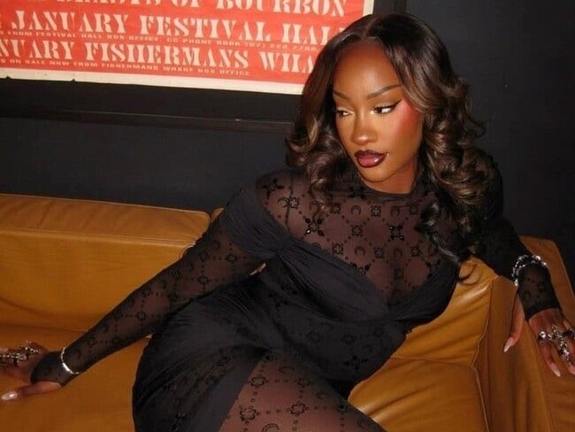 𓂀 F R I K A tweet media