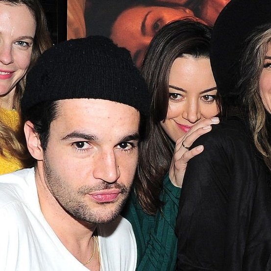 a g4bi qualquer coisa 🪞🧙🏻‍♀️🥂 tweet media