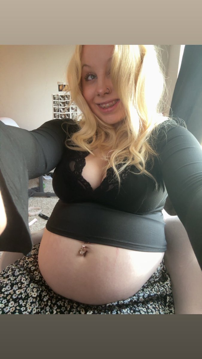 QueenSnowbunny tweet media