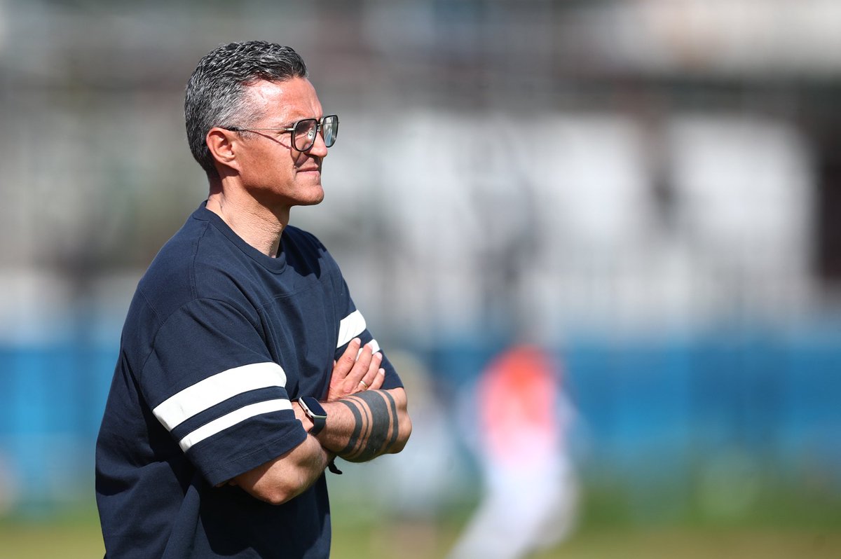 Dani Ponz 👓 tweet media