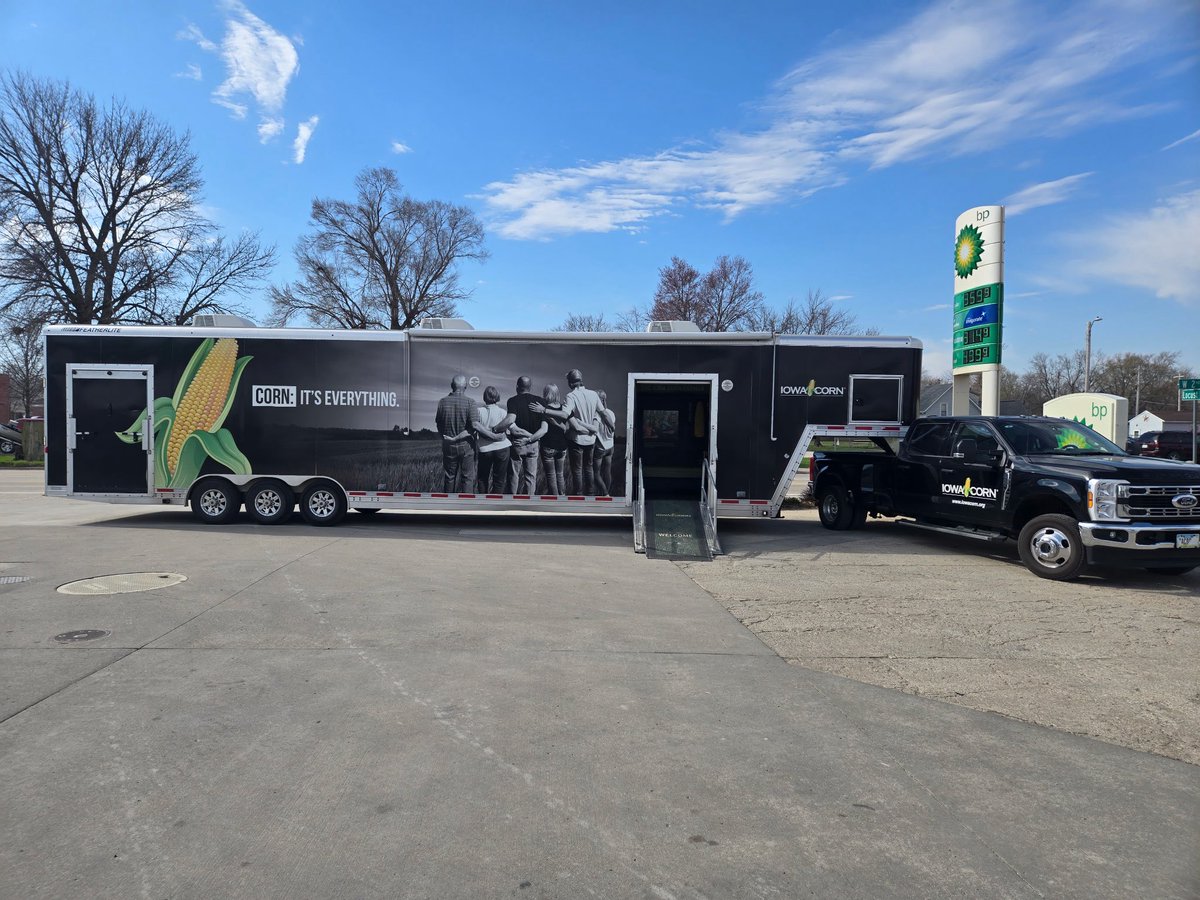 FUELINGIowa's tweet photo. Strong partnerships power Iowa forward. 🌽⛽

FUELIowa was proud to team up with @iowa_corn and Olsen's BP in Atlantic to highlight the strength of our fuel and agriculture industries. From the farm to the pump, this collaboration showcases how Iowa-grown biofuels support local economies, expand consumer choice, and keep our state moving.

When agriculture and energy come together, the impact goes far beyond the tank—we’re fueling Iowa’s future. 💪 #TogetherWeFUELIowa