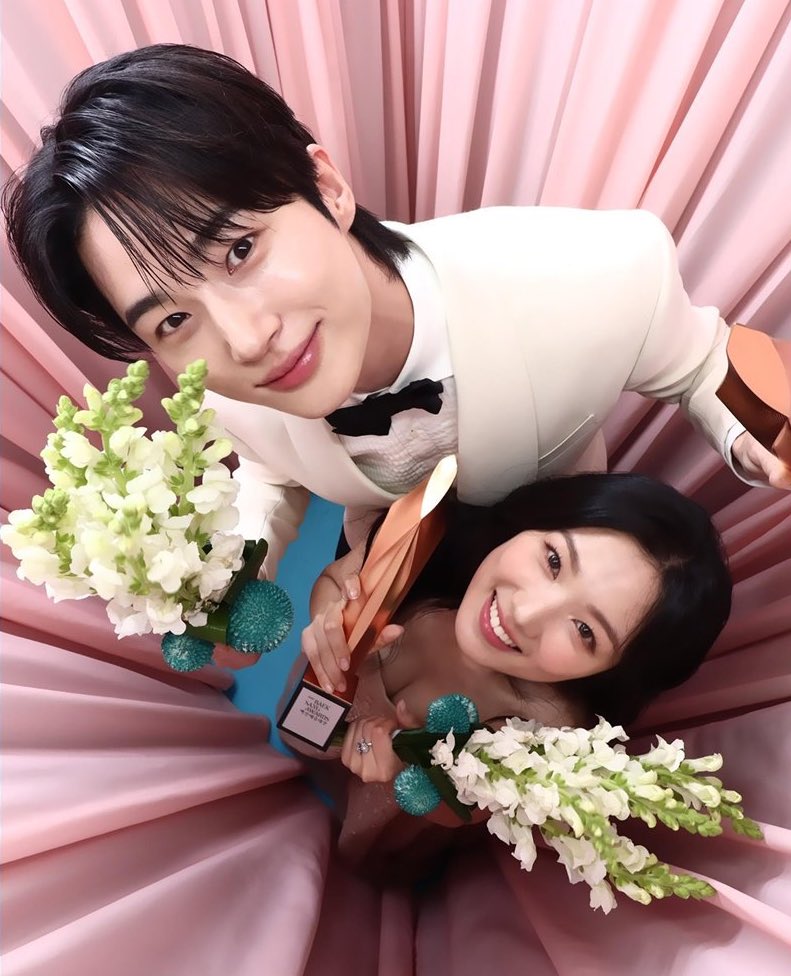 SickaCka tweet media