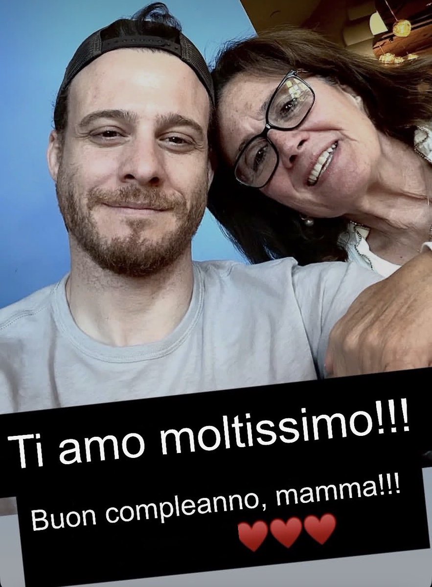 L’amore infinito di un figlio speciale per una mamma speciale!!!🫶🔥🥰
Vi amiamooooo❤️❤️❤️
#HappyBirthdayCigdemBürsin
#KeremBürsin