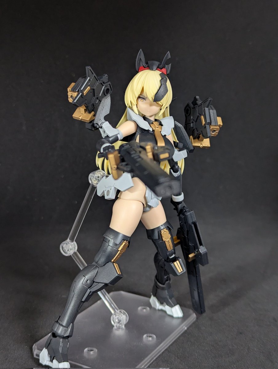 30MS ベルベリア=ベリィス 全塗装 完成です。 持ち上がったネクタイ