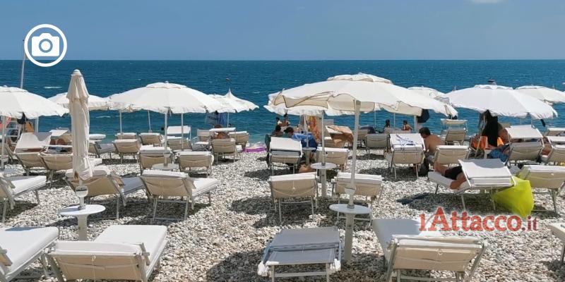 lAttacco's tweet image. Stagione balneare 2026, lidi aperti da 23 maggio a 13 settembre: “Accessibilità mare nel rispetto della costa” #REGIONEPUGLIA #MARE #BALNEARI #DISABILITA' #SPIAGGE tinyurl.com/2d5yyb3h