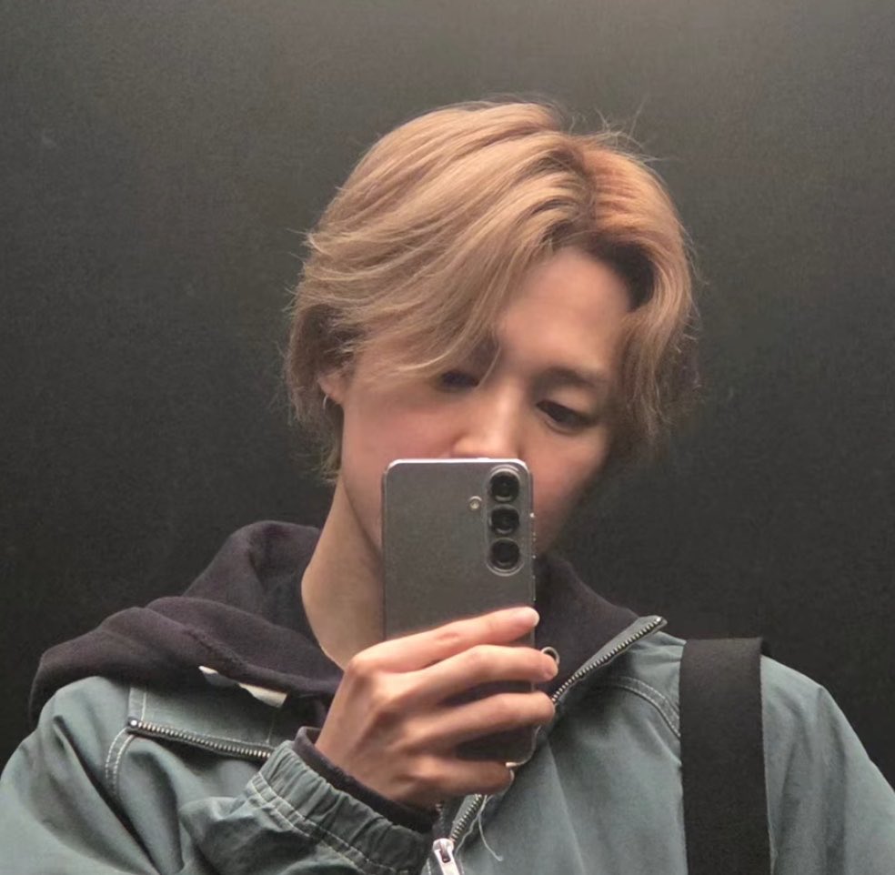 aaloo⁷🪭 tweet media