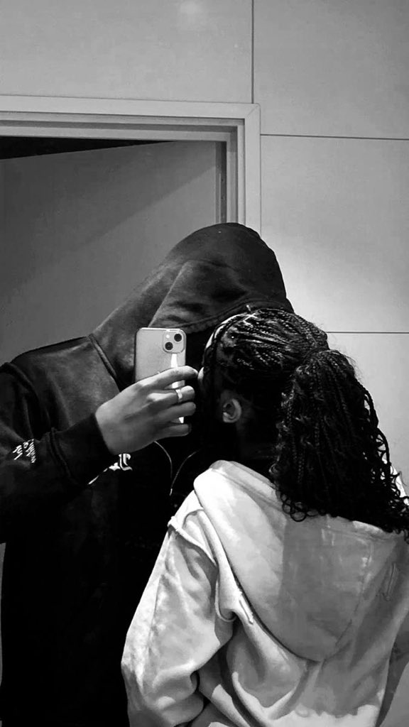 𝓞𝓶𝓪 🎀 tweet media