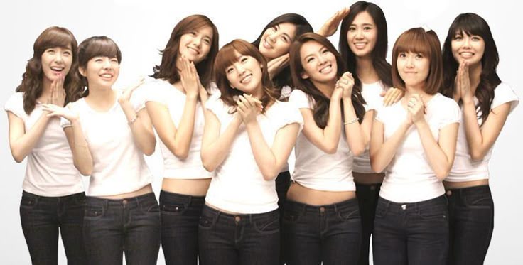 snsd pics tweet media