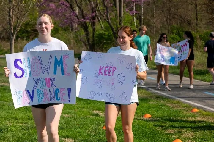 collegeparkrun's tweet image. We were treated to fabulous Easter weekend weather, which brought out a big crowd of 220 finishers, one of our busiest ever spring turnouts. We had a cheerleading crew, thanks to the #UMD class on #BuildingCommunity that is using CP #parkrun as a case study.