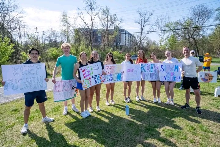 collegeparkrun's tweet image. We were treated to fabulous Easter weekend weather, which brought out a big crowd of 220 finishers, one of our busiest ever spring turnouts. We had a cheerleading crew, thanks to the #UMD class on #BuildingCommunity that is using CP #parkrun as a case study.