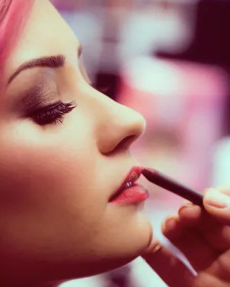 demihq_'s tweet image. we're ready to be home @ddlovato 🩷 5 DAYS 'til the #ItsNotThatDeepTour!! were you at the Neon Lights tour in 2014??