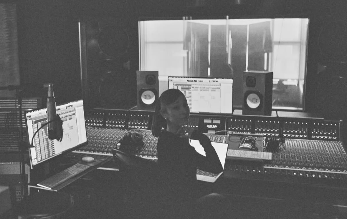 Jess Muses. tweet media