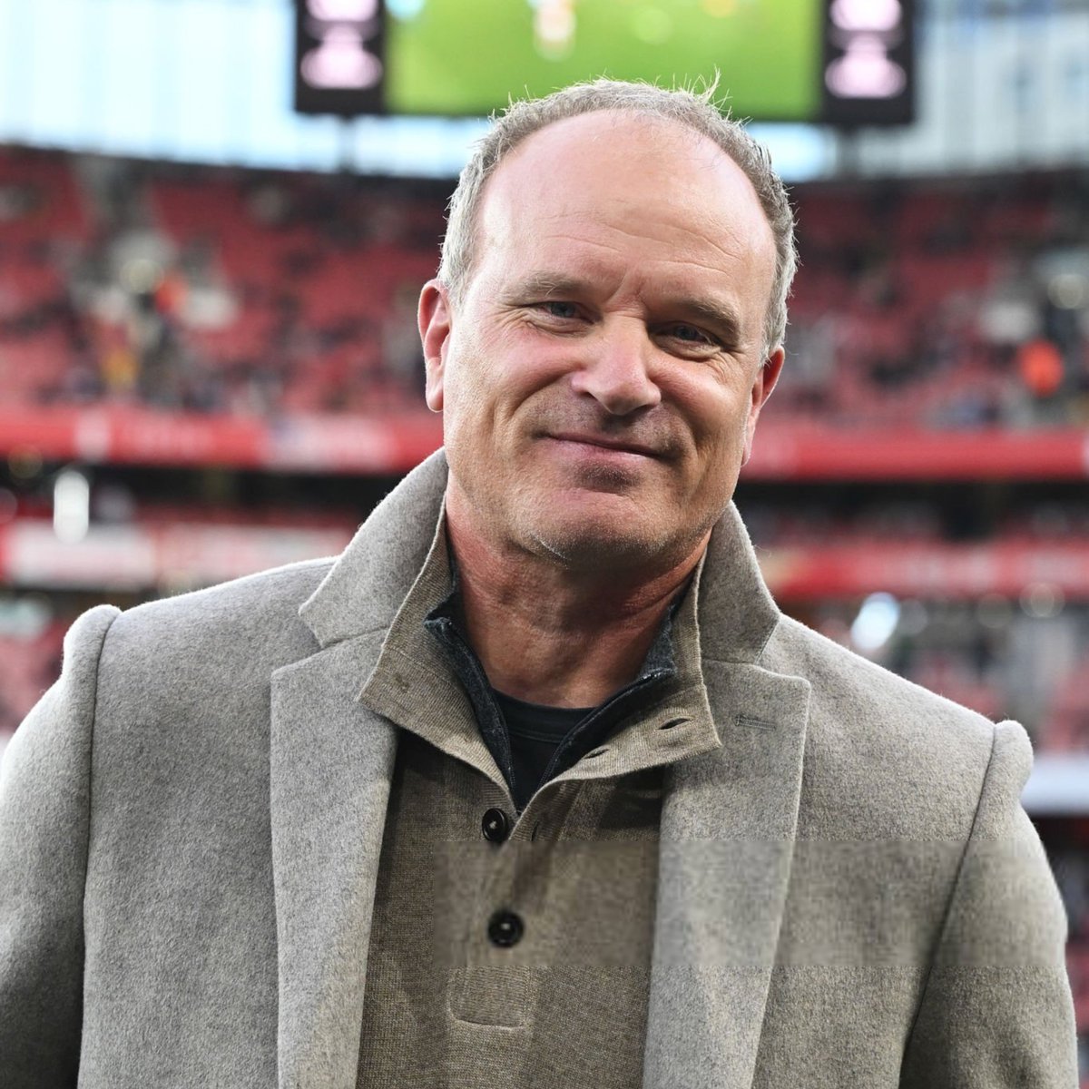 Vibes Foot tweet media