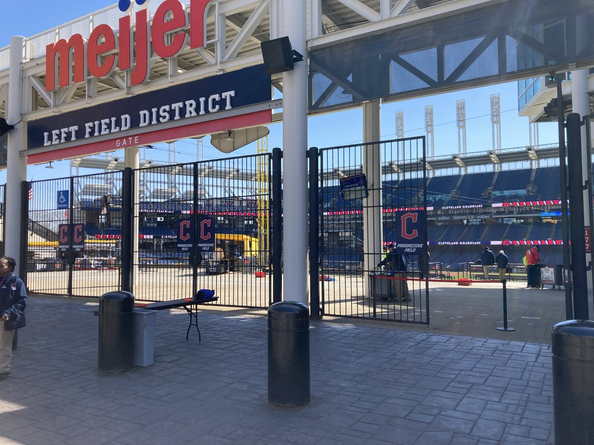 Elevation tweet media