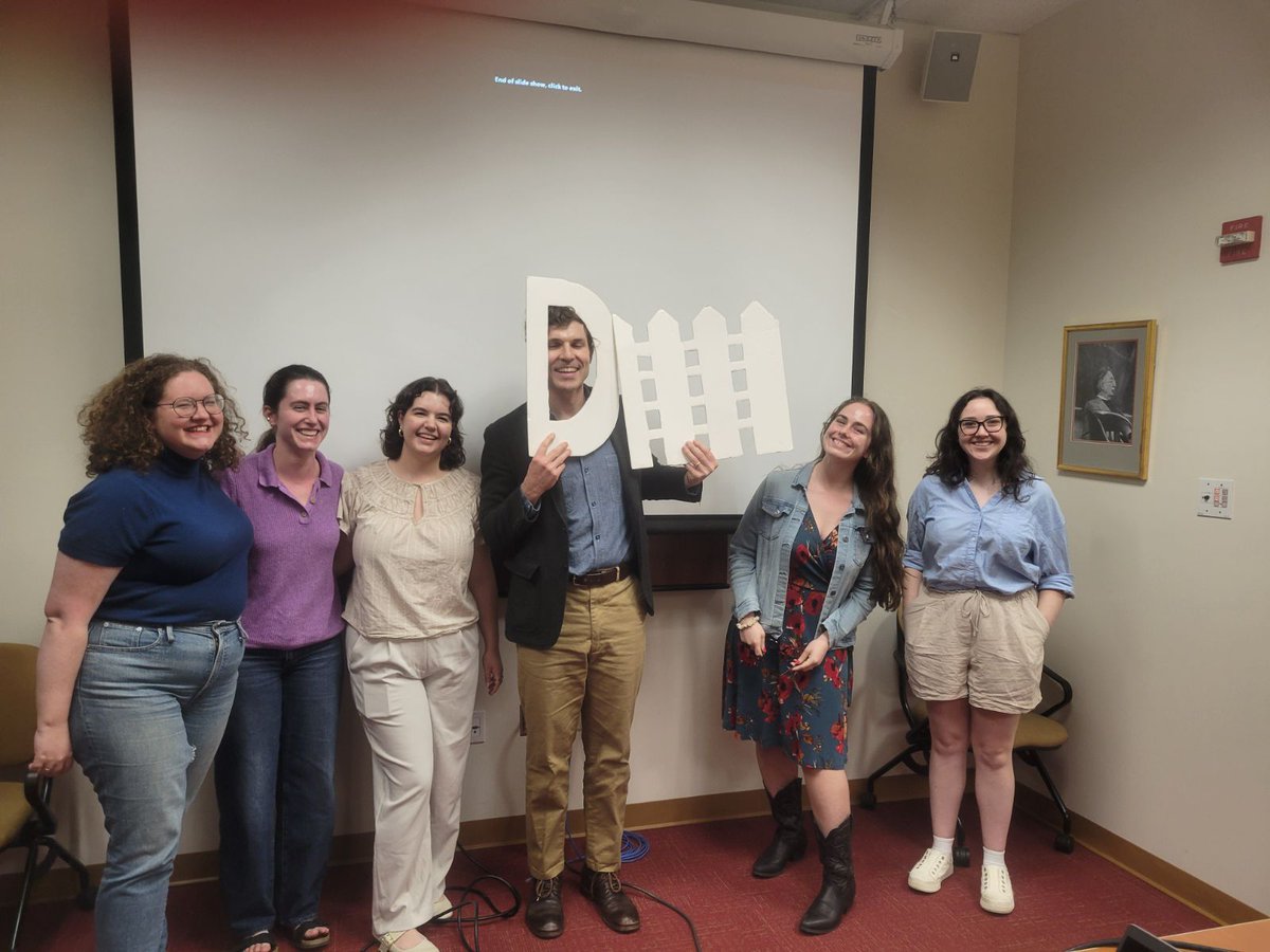 UMDHistGradProgram tweet media