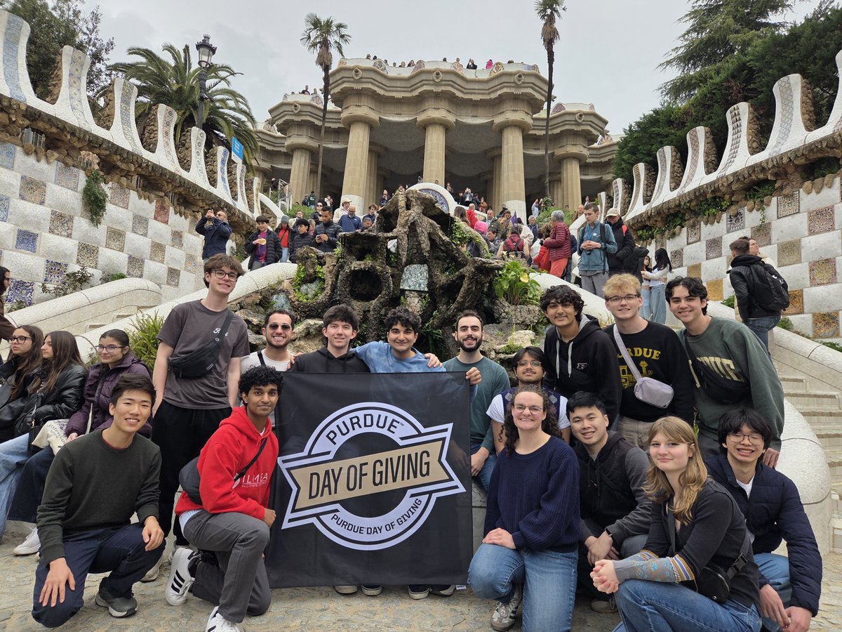 PurdueBands's tweet photo. #PurdueDayOfGiving is 3 weeks away! 

Through the generous support of our donors, Purdue Bands &amp; Orchestras’ students are afforded once in a lifetime opportunities like touring and performing across Spain! #PurdueBAndO https://t.co/4fIU1E6Ahl