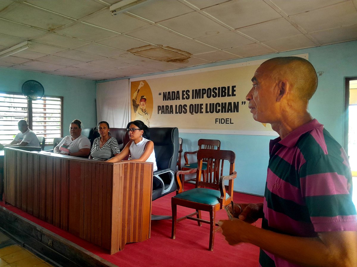 🇨🇺 Inició la edición 22 del curso de entrenamiento a la reserva de cuadros del sistema político en la Escuela Municipal del Partido en #Mayarí. El curso cuenta con una matrícula de 10 estudiantes, representantes de distintos sectores del municipio.
#Holguín #CubaHoy <a href="/AbadDagmar/">Dagmar Abad</a>