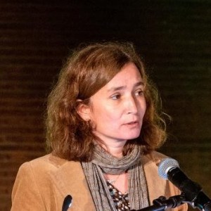 Amiga, col·lega, referent i des d'avui catedràtica d'història contemporània de la Universitat de Barcelona, enhorabona Queralt! <a href="/QBru/">Queralt Solé</a>
