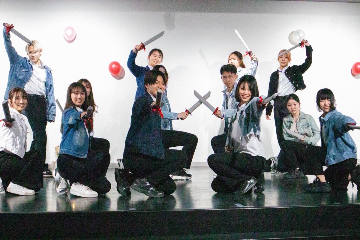 wsdfm's tweet photo. 3月27日、IKUSA ARENAにてフラッシュモブを行いました！
日本スポーツチャンバラ学生連盟さんの卒業パーティーで、スタッフに扮してサプライズ🎉
会場を盛り上げました❤️‍🔥
卒業されるみなさん、おめでとうございます🌸
#フラッシュモブ #サプライズ #卒業パーティー #早稲田大学 #チャンバラ https://t.co/y7LDrqD79l