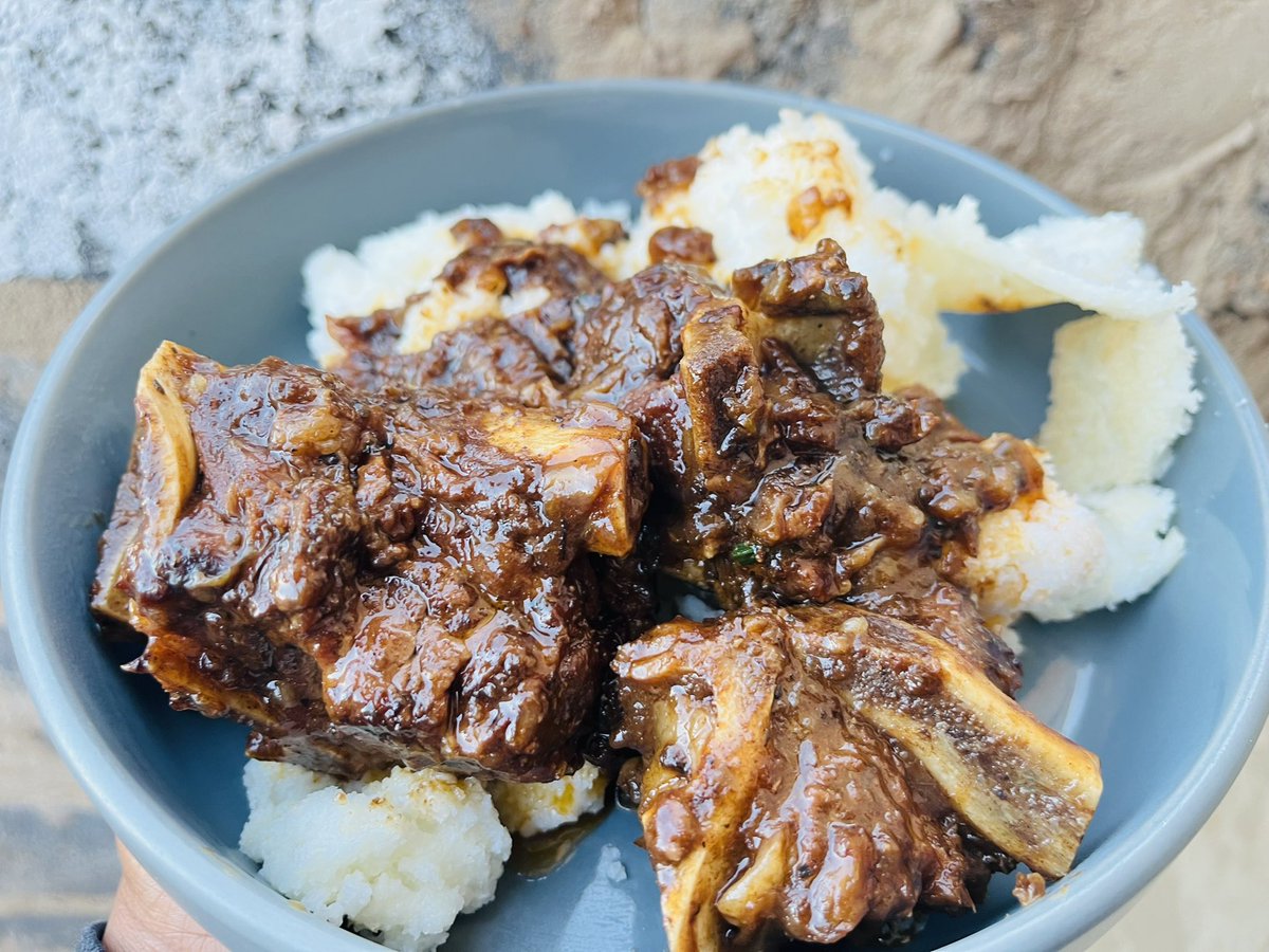 ladyhuneybee's tweet photo. Let’s eat I am done cooking ❤️🥰@Cerebos_SA #Cerebos #101Uses #Salt https://t.co/RTJBgHKNTt