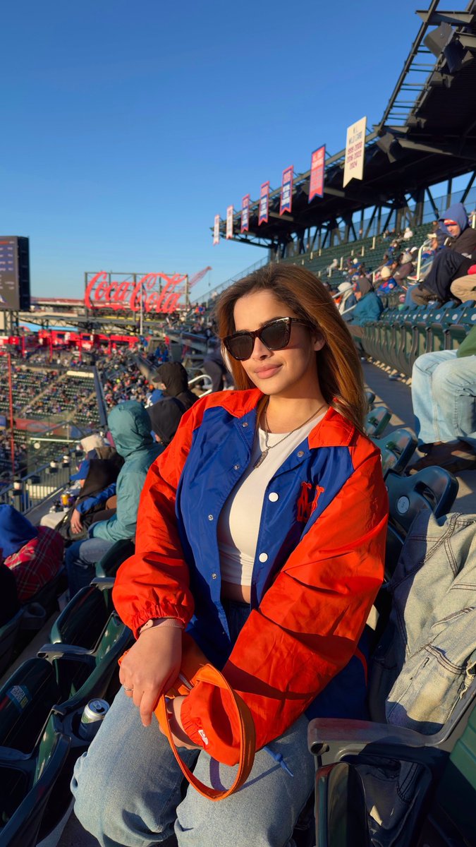 tyannaangelinee's tweet photo. Tis the season ⚾️ https://t.co/TrbAaV1uTP