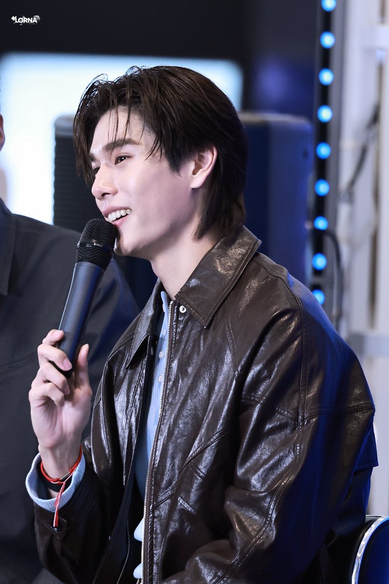 EHxxLorna tweet media