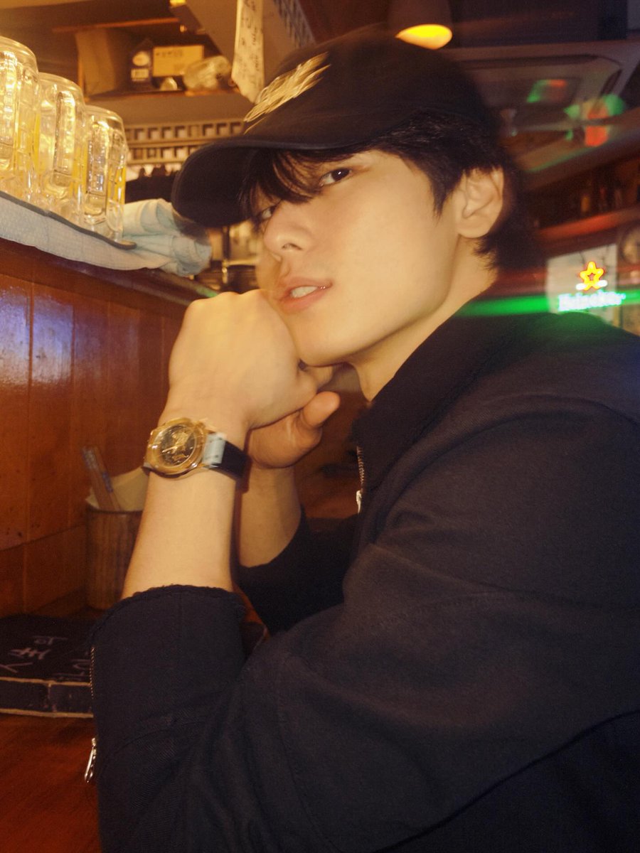 ⭑ tweet media