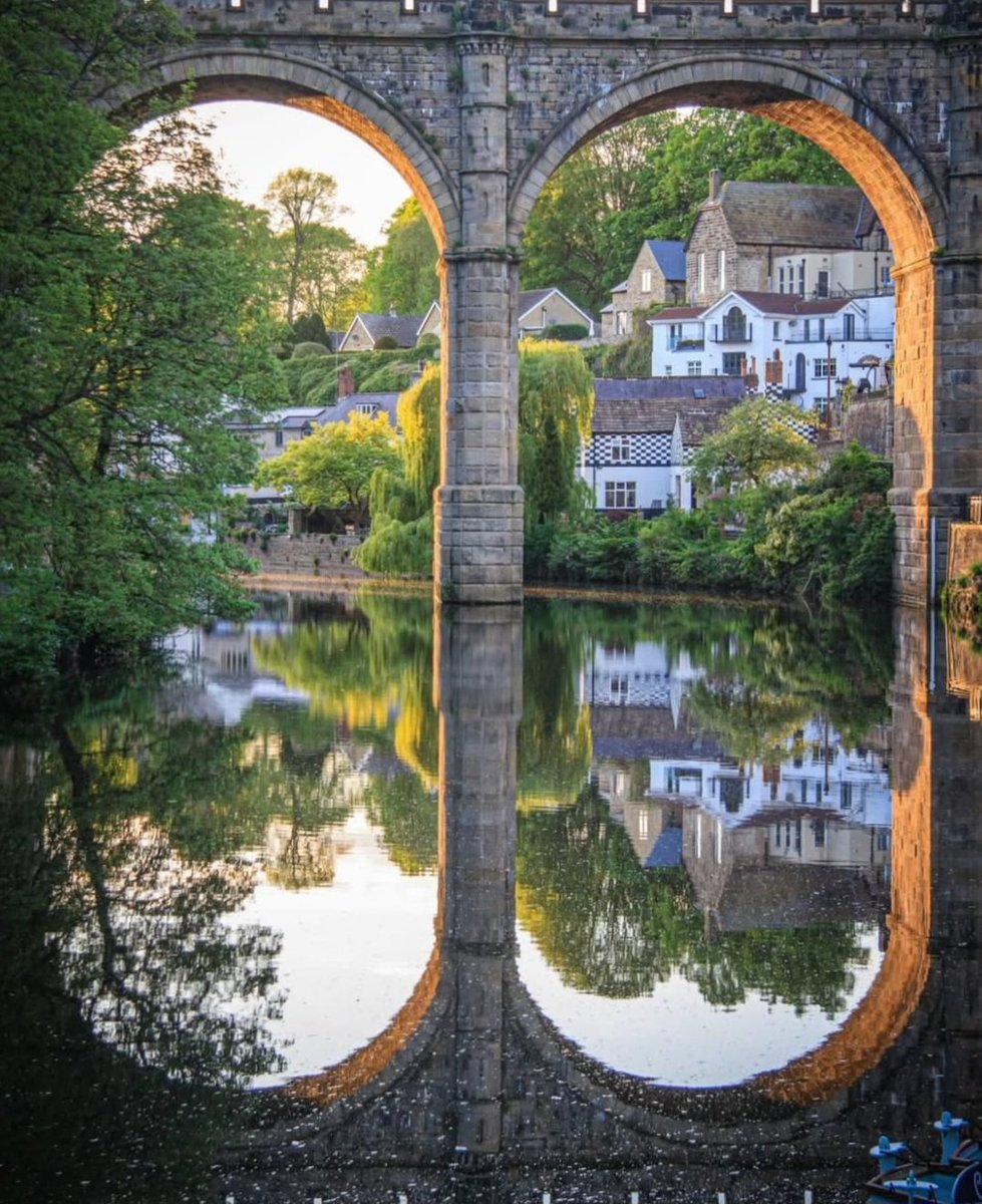 Reflections in Knaresborough 💚