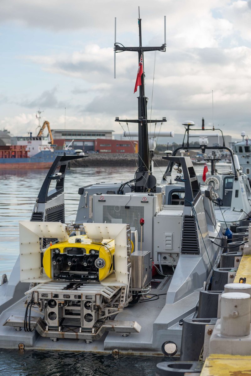 Defence Equipment & Support tweet media