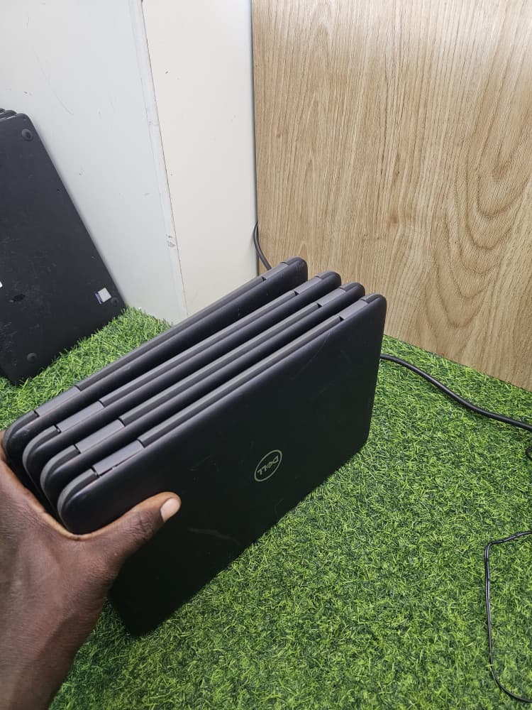 Imranmohd3991's tweet photo. 70K ONLY
Muna delivery ko wane gari kuke 

Dell Chromebook Windows 10 
✅Ram 4GB 
✅SSD 16GB
✅Battery 8 hours guarantee 
✅Price 70k
Ten piece available

Whatsapp 08163796095 https://t.co/2vdOQLHpCN