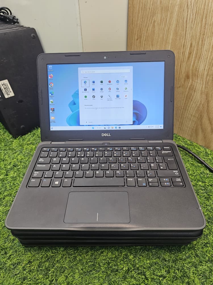Imranmohd3991's tweet photo. 70K ONLY
Muna delivery ko wane gari kuke 

Dell Chromebook Windows 10 
✅Ram 4GB 
✅SSD 16GB
✅Battery 8 hours guarantee 
✅Price 70k
Ten piece available

Whatsapp 08163796095 https://t.co/2vdOQLHpCN