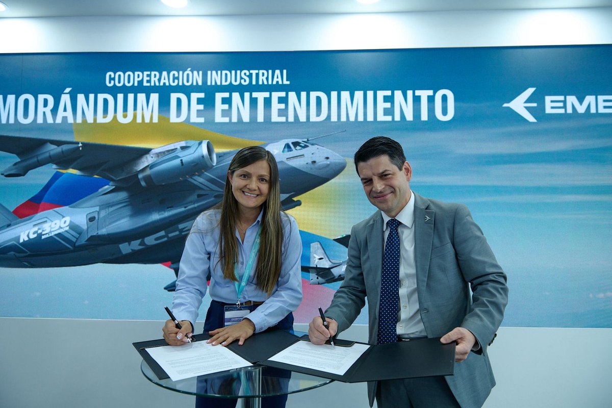 embraer's tweet image. NEWS | Embraer and CIAC sign memorandum of understanding to leverage Colombia's aerospace industry. Read full news: embraer.com/media-center/e…