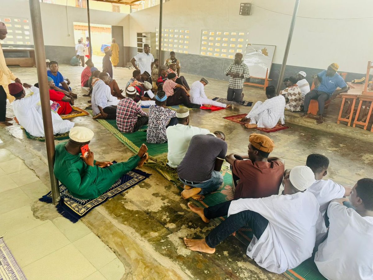 Khuddam Ghana tweet media