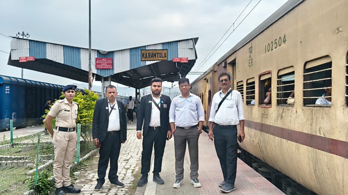 drmmalda's tweet photo. Ticket checking drive conducted today on 08.04.2026 in the Sahibganj–Kahalgaon–Pirpainti section. ₹23,470 penalties realised from 85 cases of irregular travel. Passengers advised to travel with valid tickets, maintain cleanliness and adopt #RailOneApp.
#TicketCheckingDrive https://t.co/nCClCIRPwH