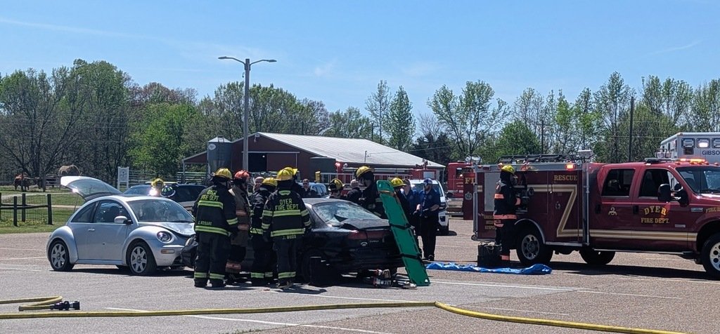gchspioneers's tweet photo. Yesterday, GCHS held our annual mock crash—a sobering but necessary look at the impact of the decisions we make.
#GCHSPioneerPride #SafetyFirst #CommunityPartners #GCSSD https://t.co/obLVTGI2eI