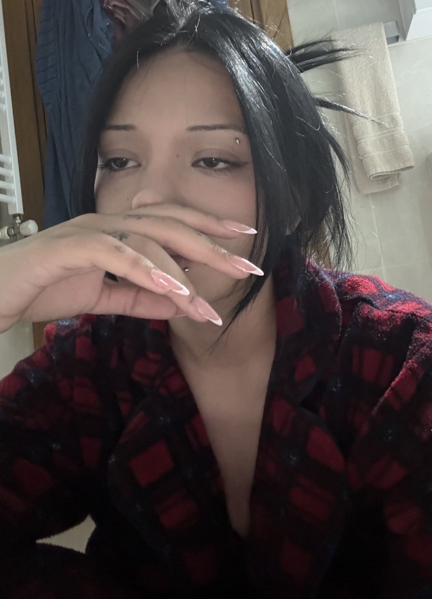 d*rin✶ tweet media