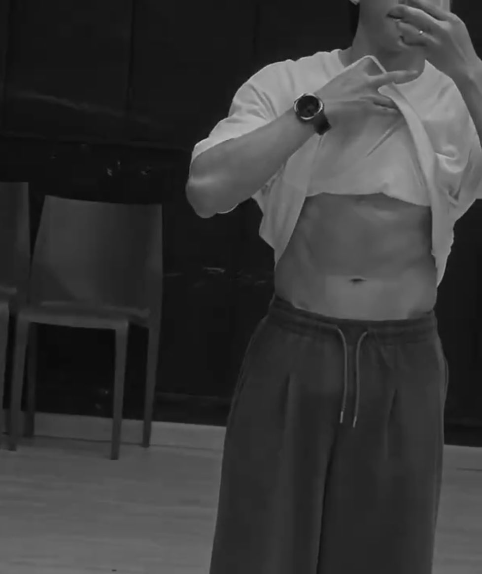 หญิงมาย ft.คุณพิทคุณกัน 🦖🚗 tweet media