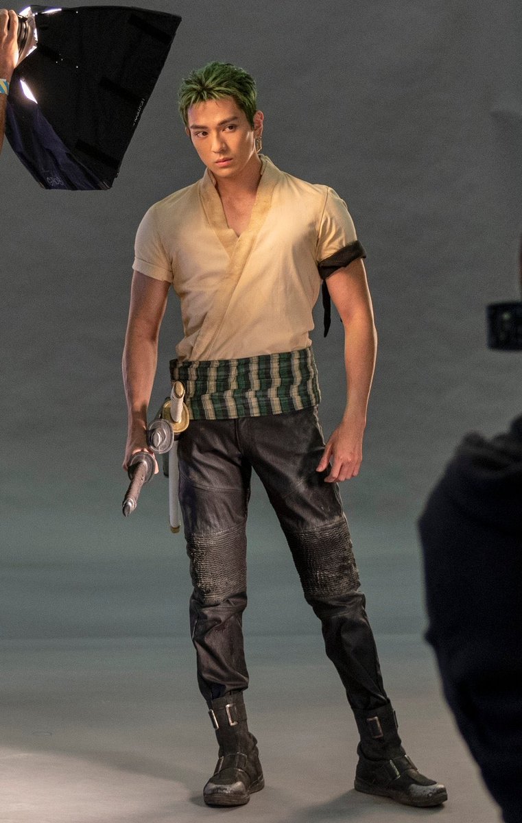 Once again Mackenyu be looking like a video game skin like… is that not a Final Fantasy character?!