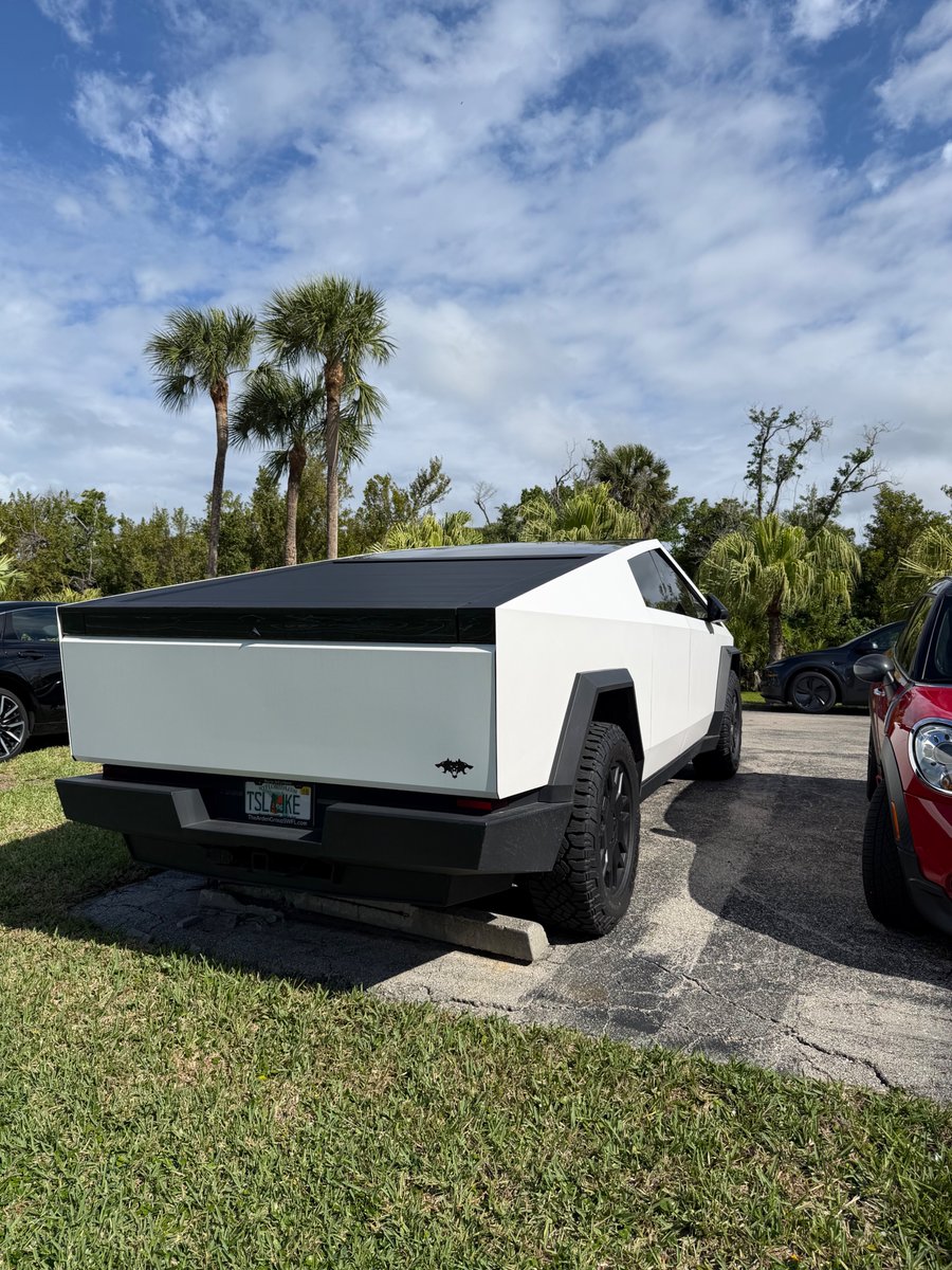 teslajake tweet media