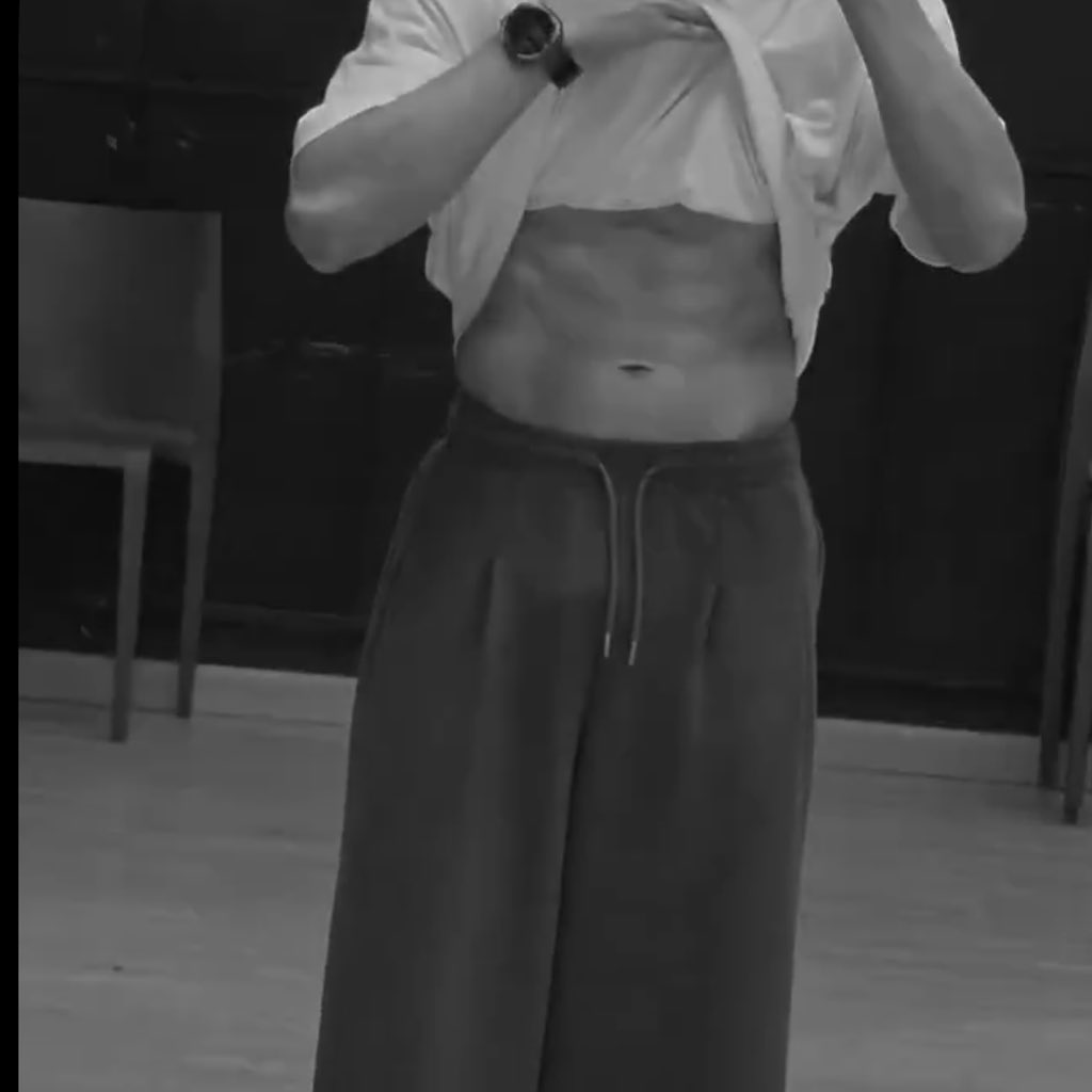 ตุ๊บป่องด๊องด่อง🐥 tweet media