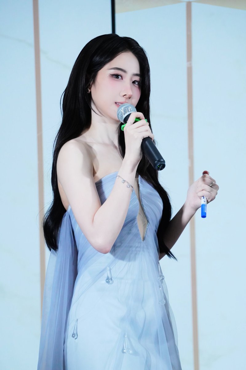 去数星星yo几颗_Xin tweet media