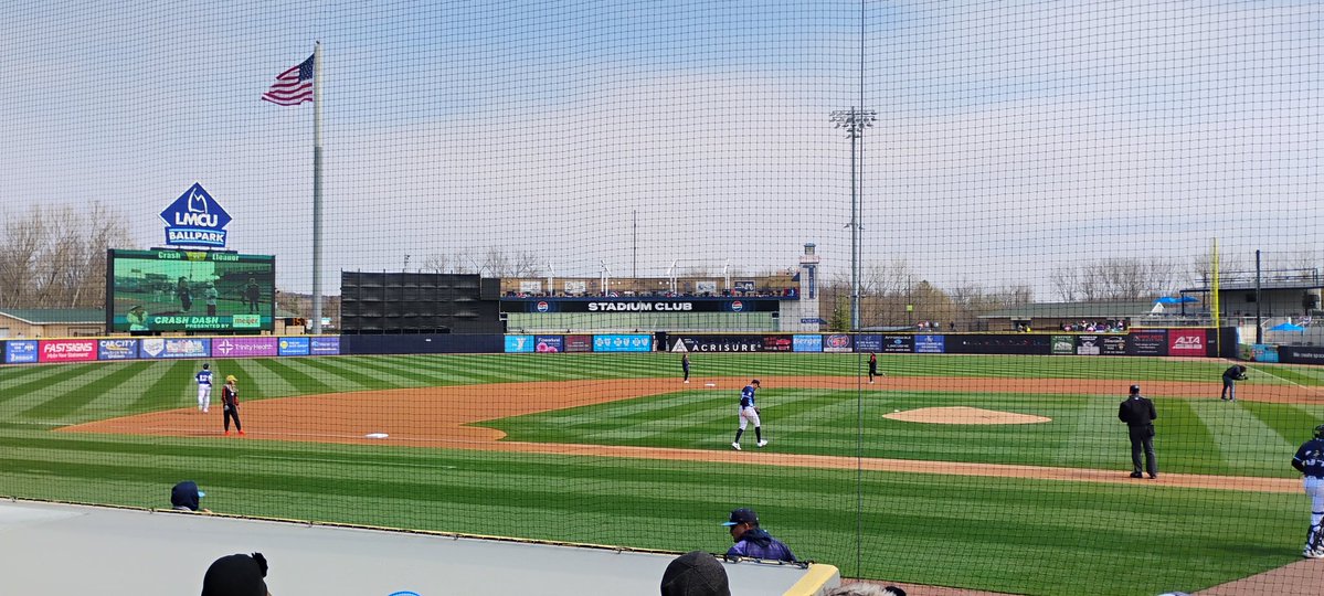 y-SIX PACK 🦋📺 📺📻 ❤️🤍GRIFFINS/WM WHITECAPS💙🤍 tweet media