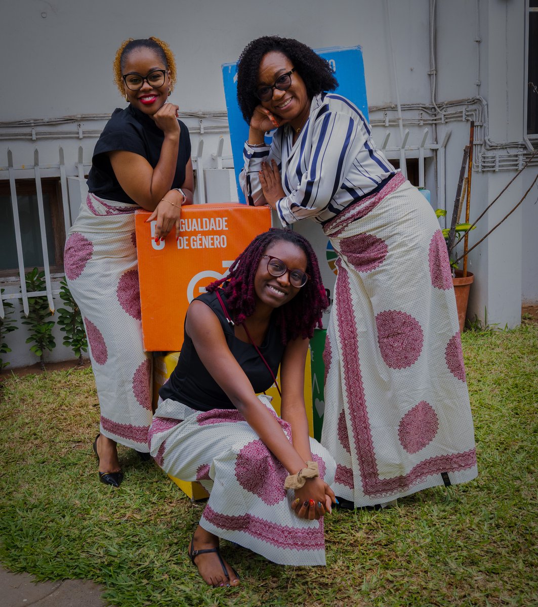 UNDPMozambique's tweet photo. On Mozambican Women’s Day (7 April), we celebrated the courage, resilience and leadership of women across Mozambique 🇲🇿. 

At UNDP Mozambique, women work daily for inclusive, people-centred development. We salute our colleagues and all Mozambican women. https://t.co/RnUmwgLr70