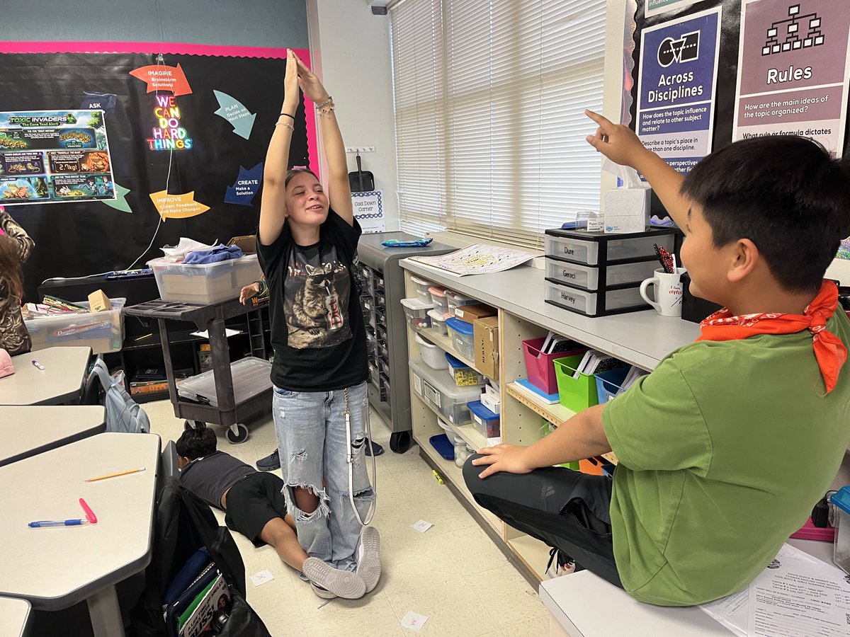 MrsDure's tweet photo. Today’s tribal challenge was to recreate and answer this question in a physical way. Great job tribes! #survivor #sciencereview @Donald_ES https://t.co/ieS4Ic2QEr