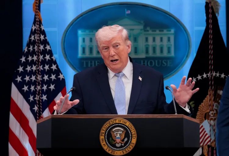 ترامب: أميركا تقبل "مجموعة واحدة" من النقاط وسنناقشها بجلسات مغلقة.. واتفاق وقف النار مع إيران استند إلى نقاط خطتنا