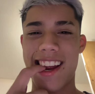 pedrin 𒉭 tweet media