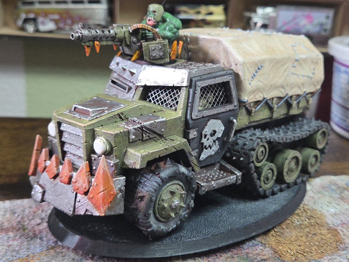 bark cat 🦜 tweet media